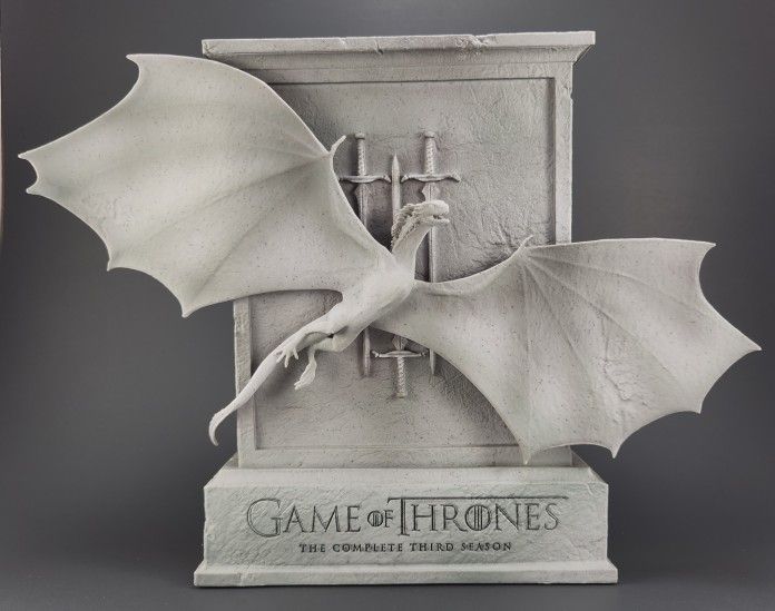 Game of Thrones Season 3 Sculpture Limited Edition Dragon - Discs NOT included