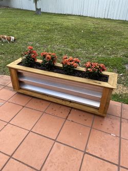 Custom planter/Garden Bed