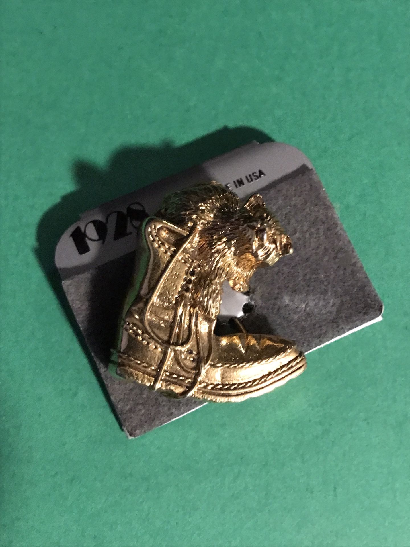 1928 Jewelry Cat in Boots brooch vintage Gold Tone Pin Ladies Women’s Jewelry Gifts