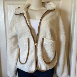Women’s Medium Sweater 