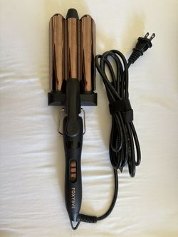 Foxy Bae Rose Gold Titanium Triple Waver