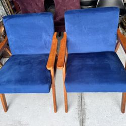 MID CENTURY MODERN STYLE NAUTICAL BLUE ACCENT CHAIRS ARMCHAIR SET