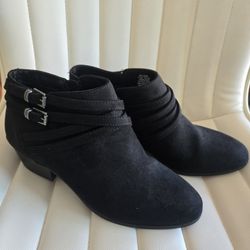 Boots Size 7.5
