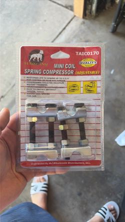 Mini coil spring compressor