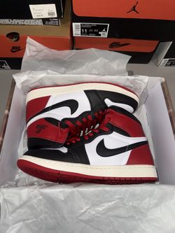 Jordan 1 black toe reimagined Sz 9