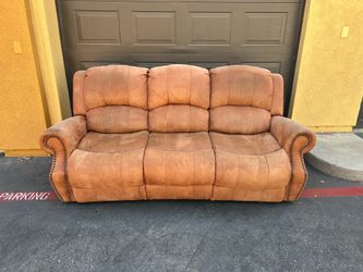 Living Room Recliners