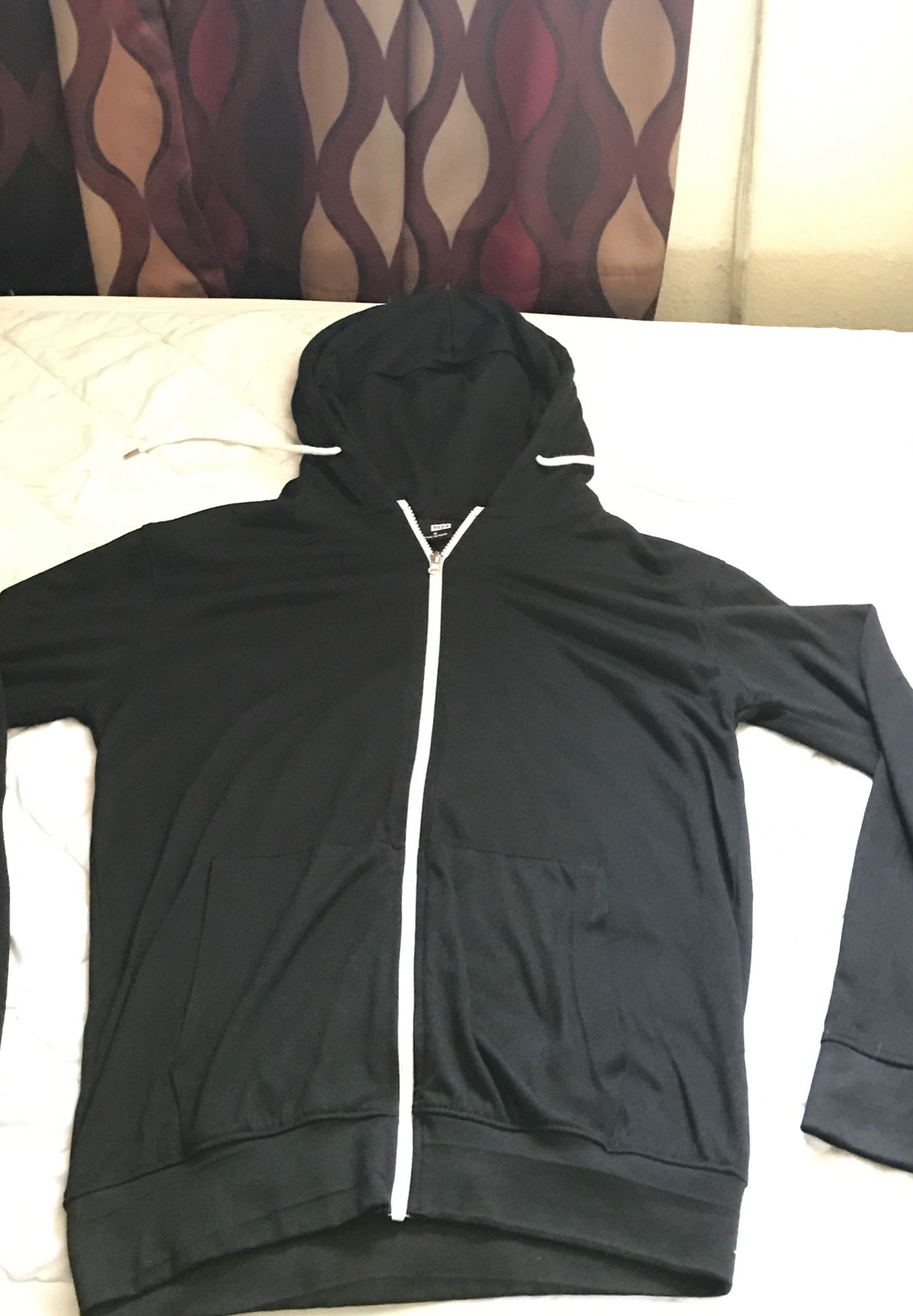 3 Hype (small) sweaters (1 zip up)