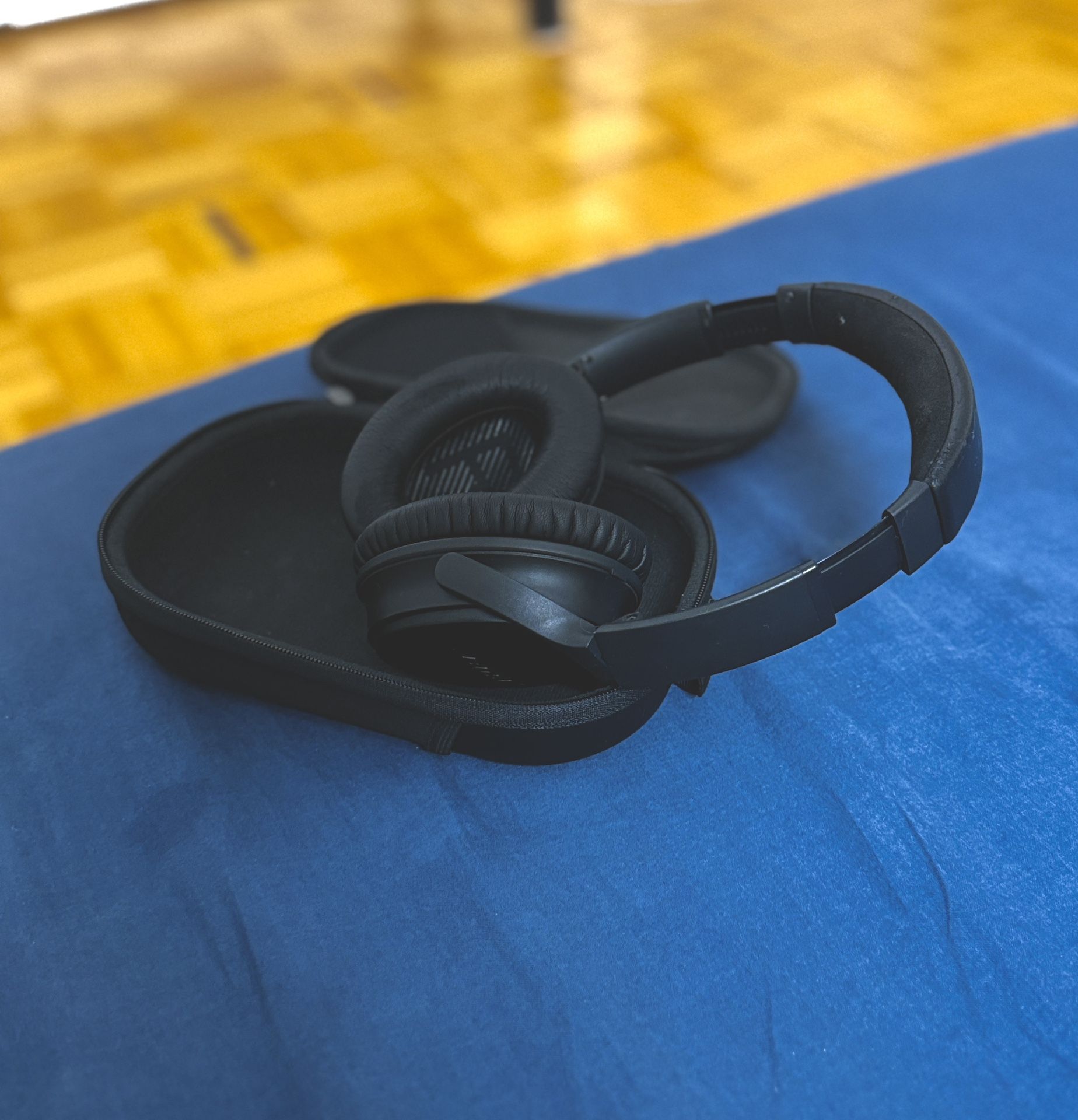 Bose Quiet Comfort Bluetooth Headphones