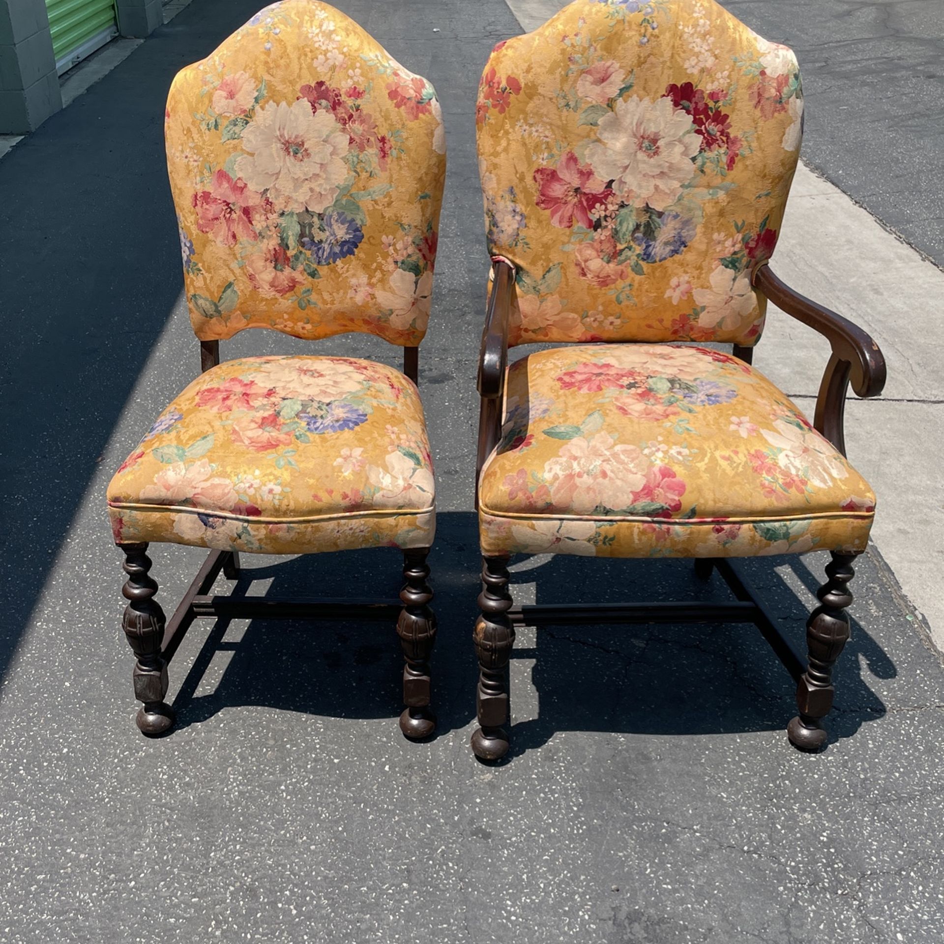 Set Of 6 Upholstered Dining Table And Chairs