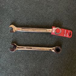 Milwaukee 7/8 Ratchet Wrench 