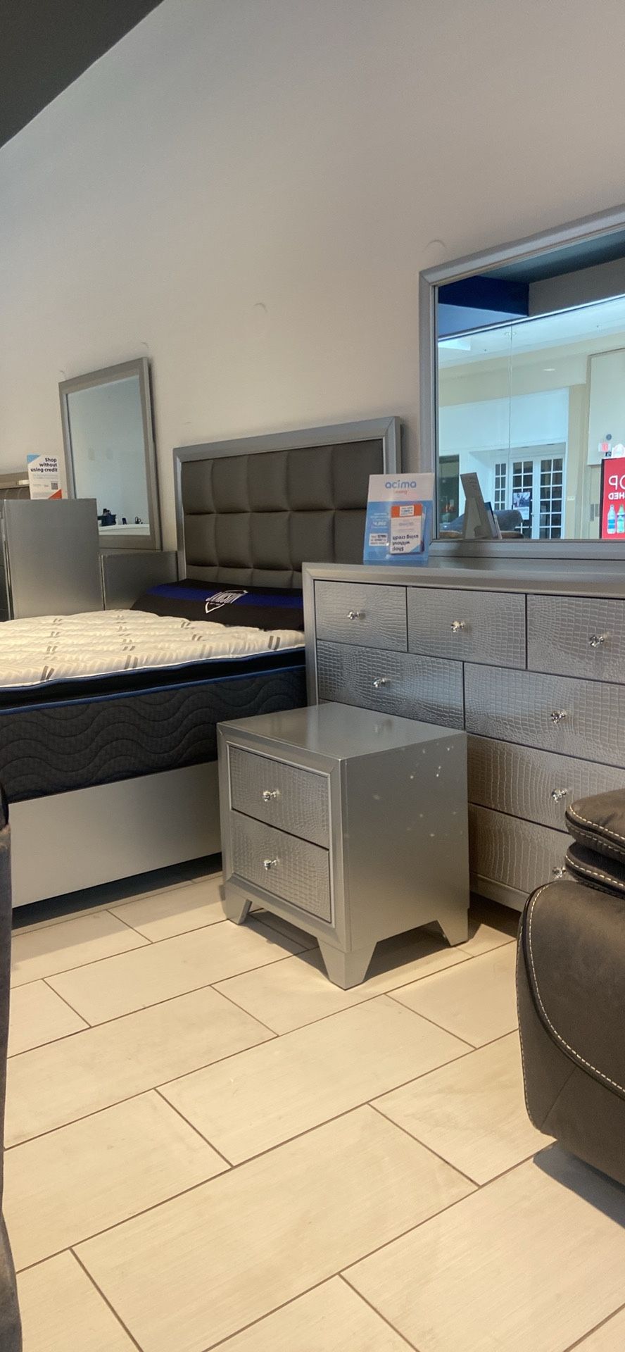 Brand new furniture at wholesale prices. Low prices in Florida. Furniture Distribution Center-ST PETE! HUGE PRE TAX SALE SAME DAY DELIVERY!⛷️ WHO