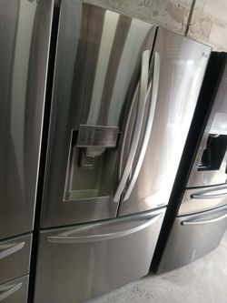 L/G refrigerator french door stainless steel everything works good 👍2️⃣📌 months warranty 📌