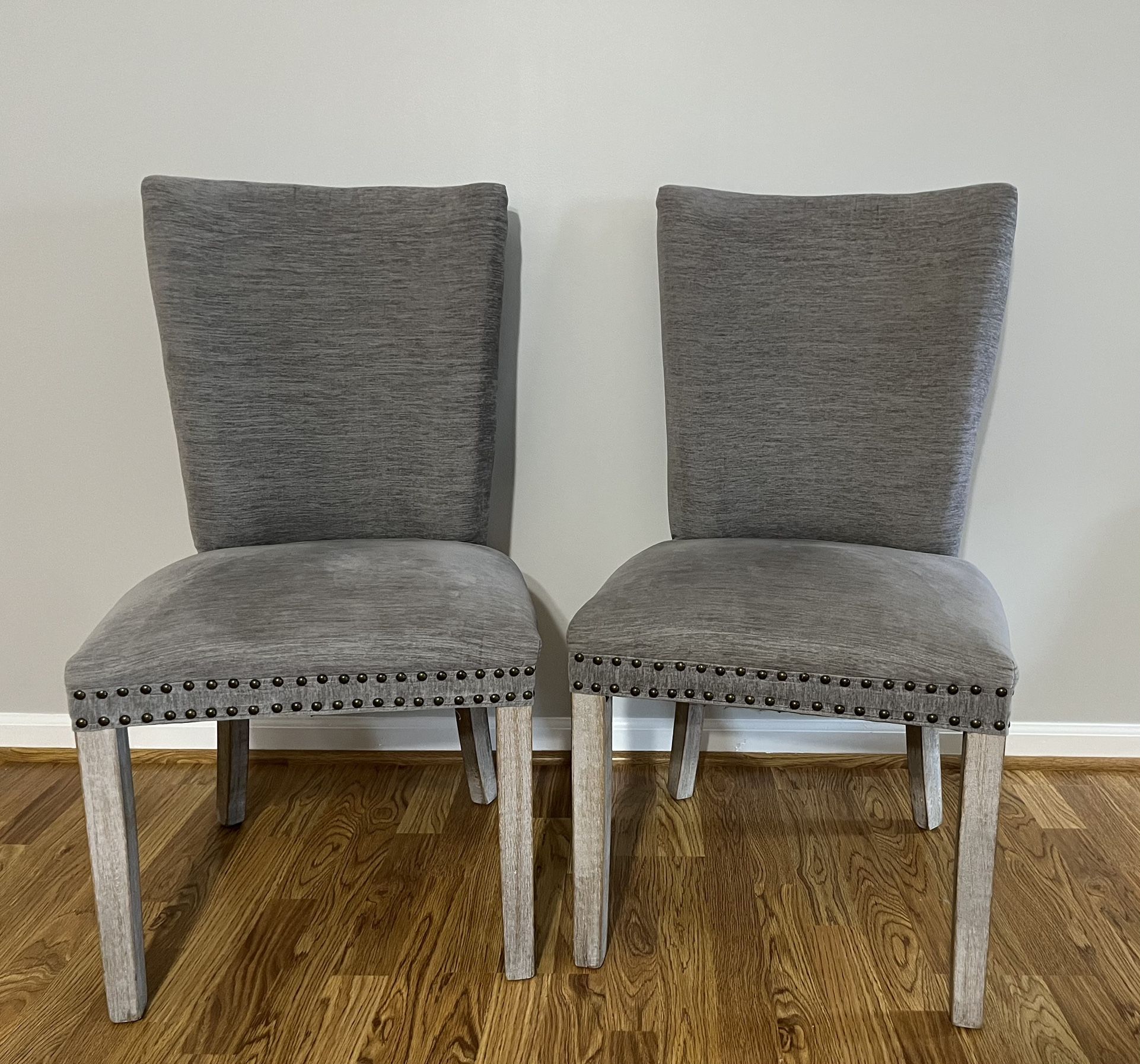 Set Of 2 Chairs 
