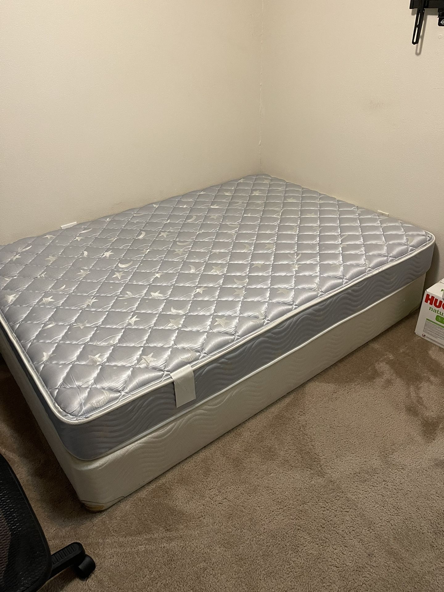Used full mattress on sale and box spring