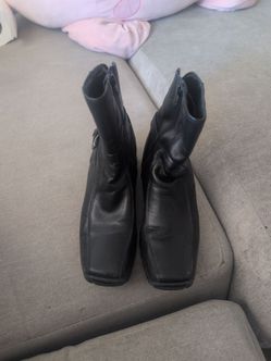 Short length boots