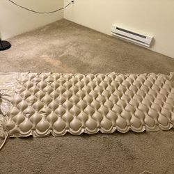 Invacare Alternating Pressure Air Mattress with Pump