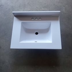 Bathroom Vanity Sink – White (New / Never Installed)