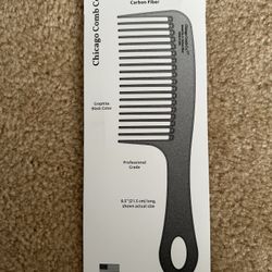 Carbon fiber comb 