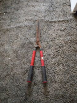 Corona Hedge Shears with Red Handles