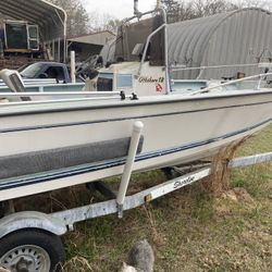 Center Console Boat. 