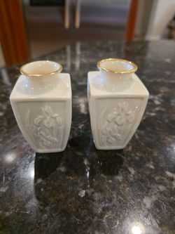 Lenox Iris 3" Miniature Bud Vase. Embossed With Gold Trim Vintage USA (Set of 2)