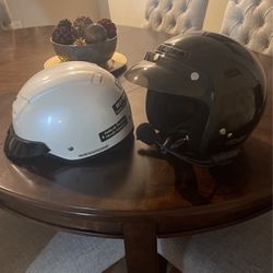 Motorcycle Helmets w/DOT emblems
