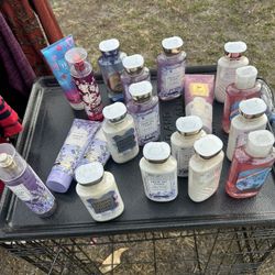 Assortment Of Bath And Body Products 