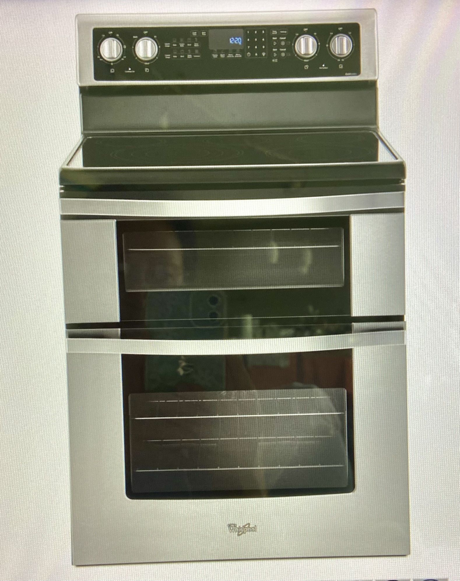Electric Double Oven Range Whirlpool 6.7 Cu. Ft.  Very Clean