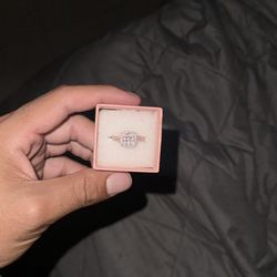 Diamond Ring 10k Gold