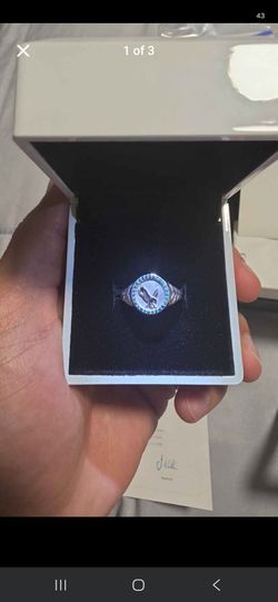 14K White Gold with Blue Diamods Ring