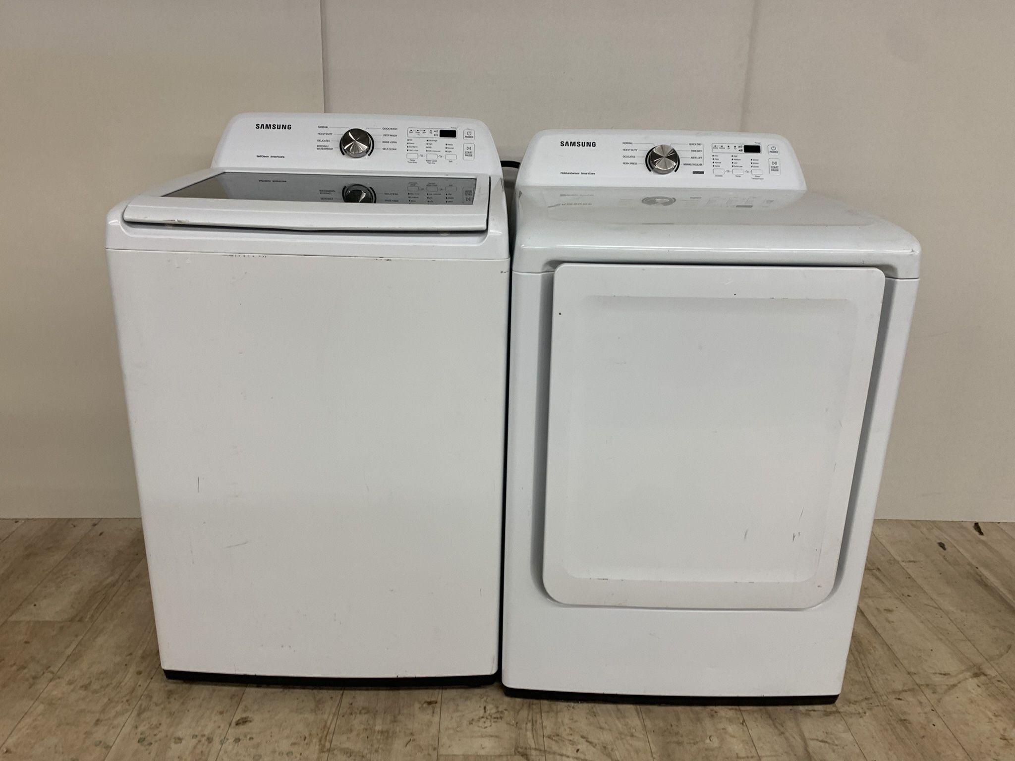 2022 SAMSUNG XL WASHER AND DRYER
