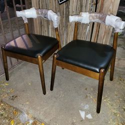 Set Of 2 Mid Century Style Dinning Chairs 