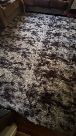 9x12 Fluffy Rug