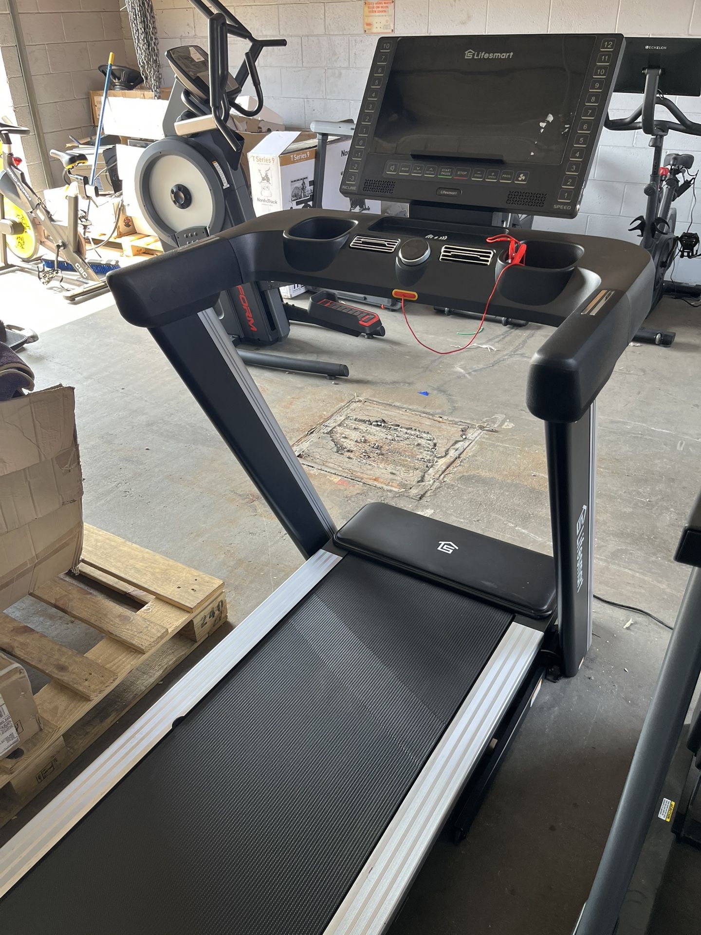 Life smart Treadmill