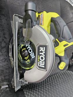RYOBI Circular Saw Almost New 18v (Tool Only)