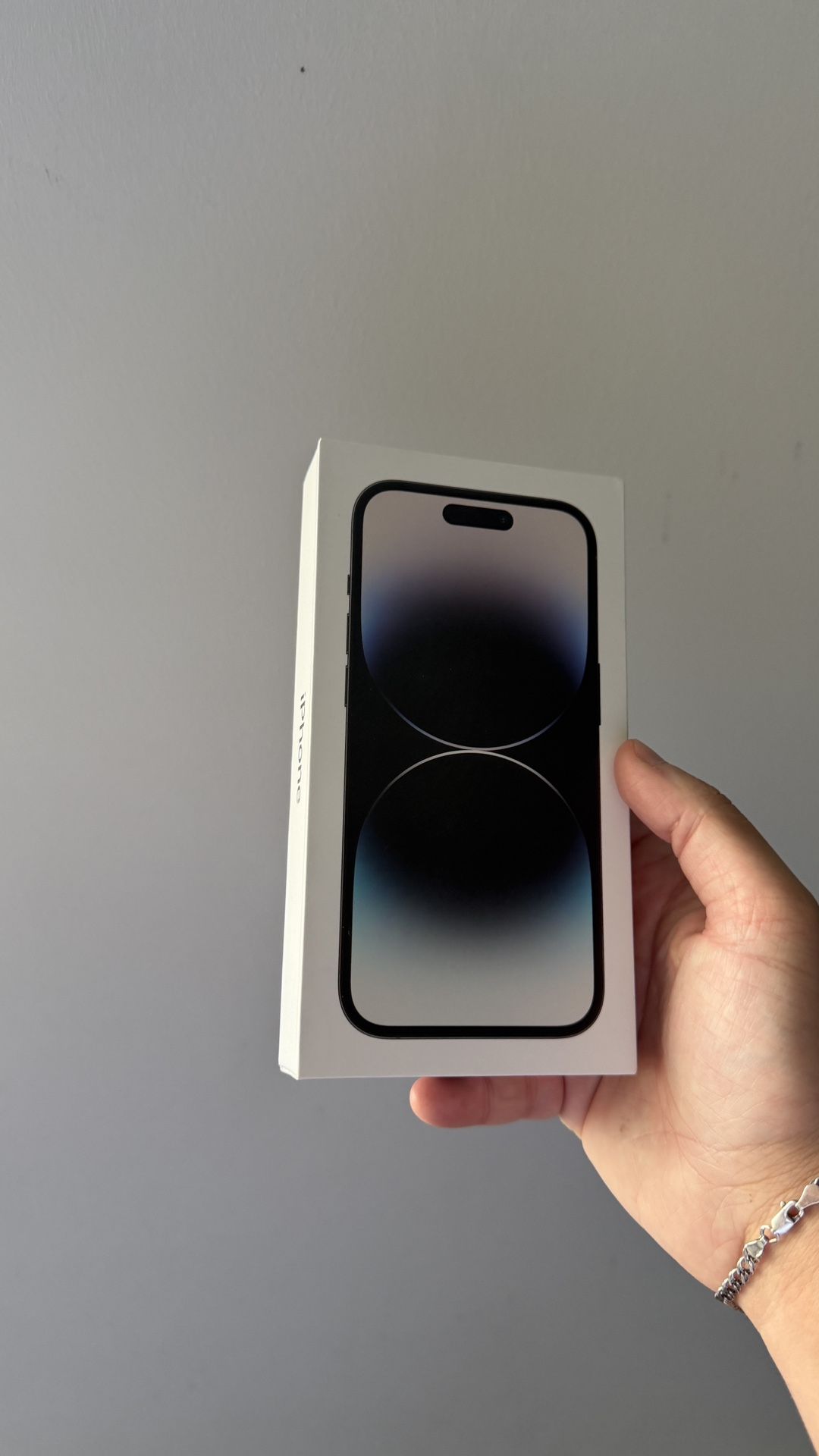 iPhone 14 Pro 256GB UNLOCKED