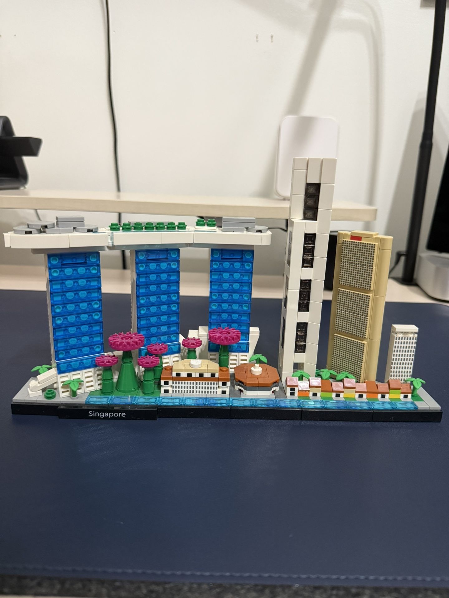 Lego Architecture “Singapore” 21057 (PRE-BUILT)
