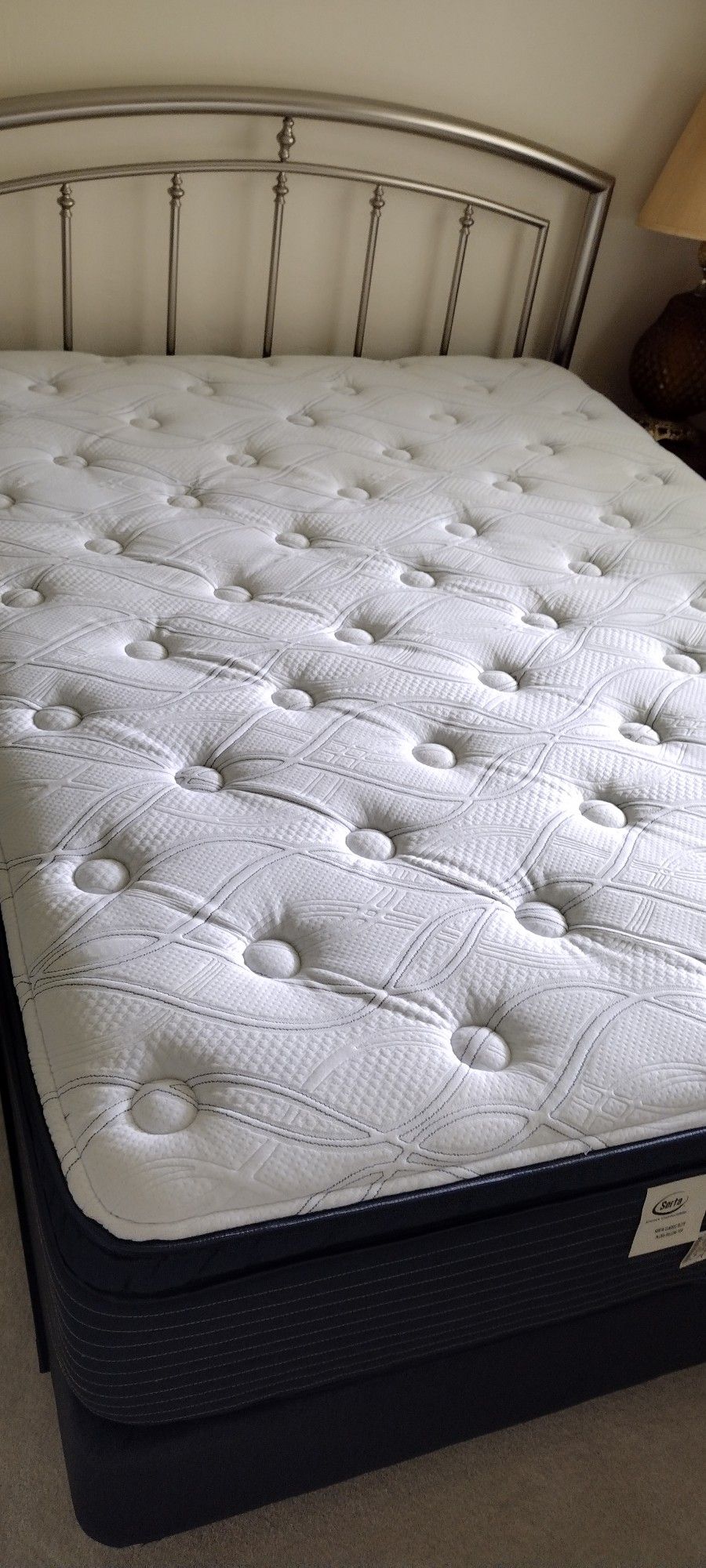 Serta Classic Elite Mattress - Queen Size
