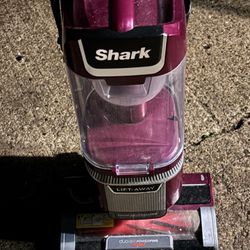 Shark Lift Away Duo