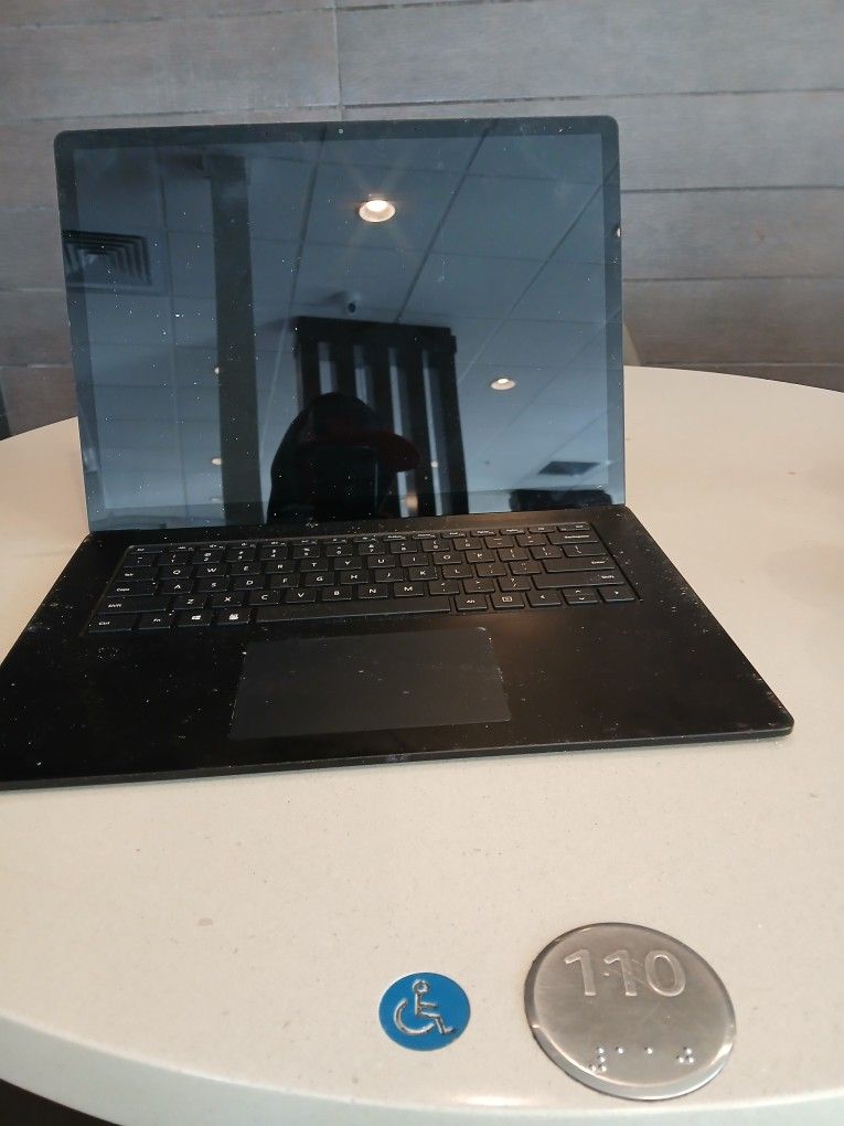 Computer Surface Pro