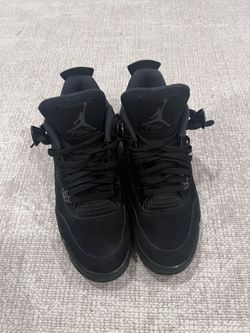 black cat jordan 4