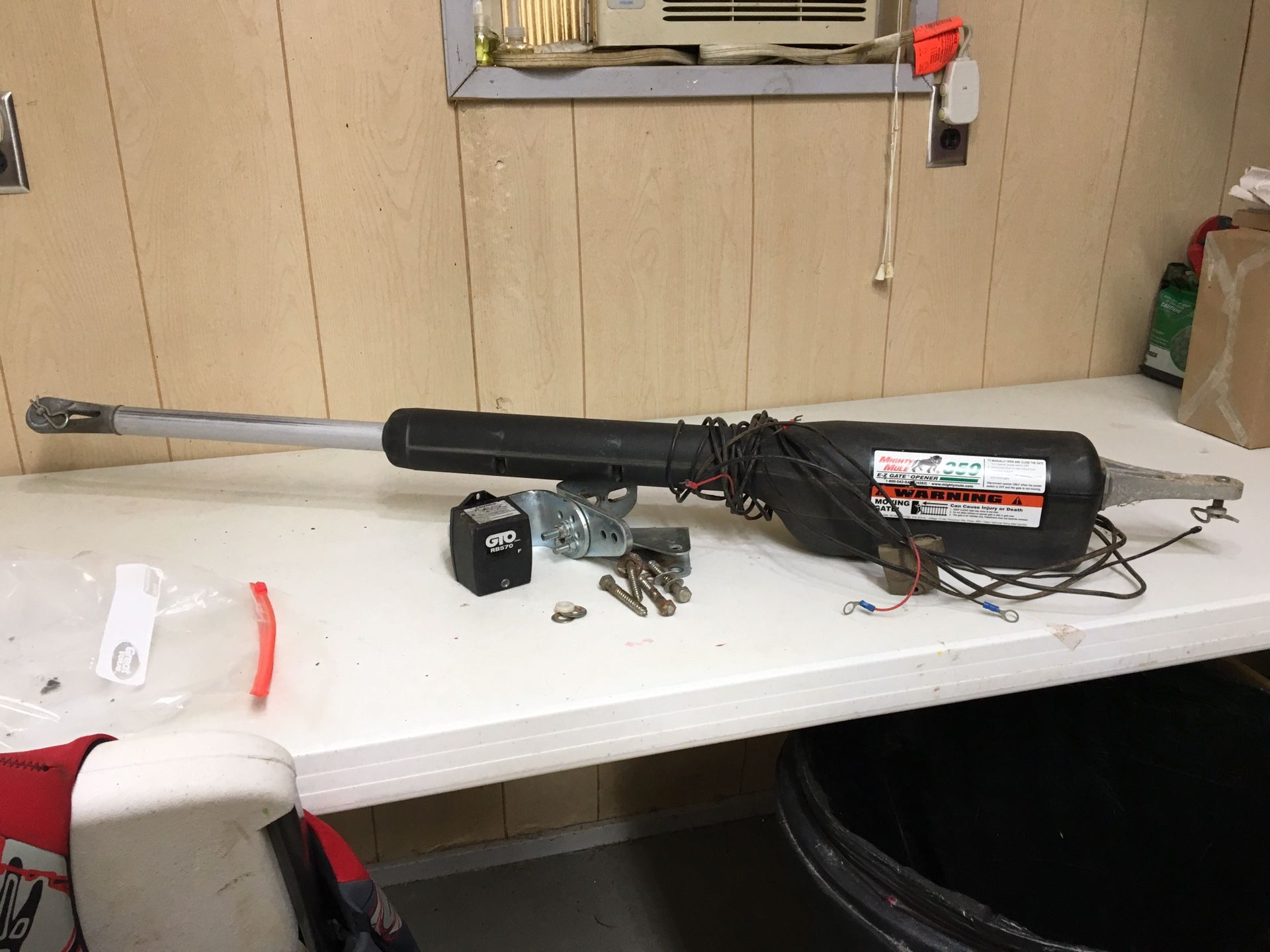 Mighty Mule 350 EZ electric gate opener for Sale in Vidor, TX OfferUp