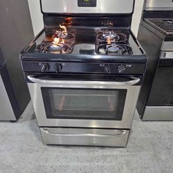 Frigidaire Stove