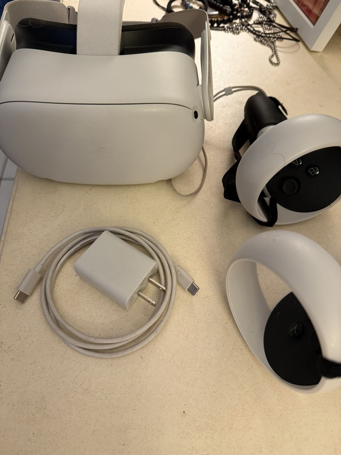 OCULUS QUEST 2