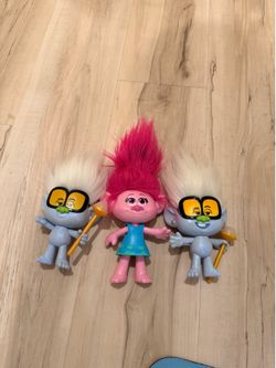 Trolls dolls