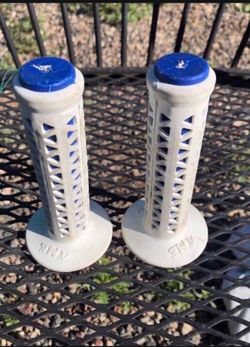 A’ME Unitron Grips OLDSCHOOL
