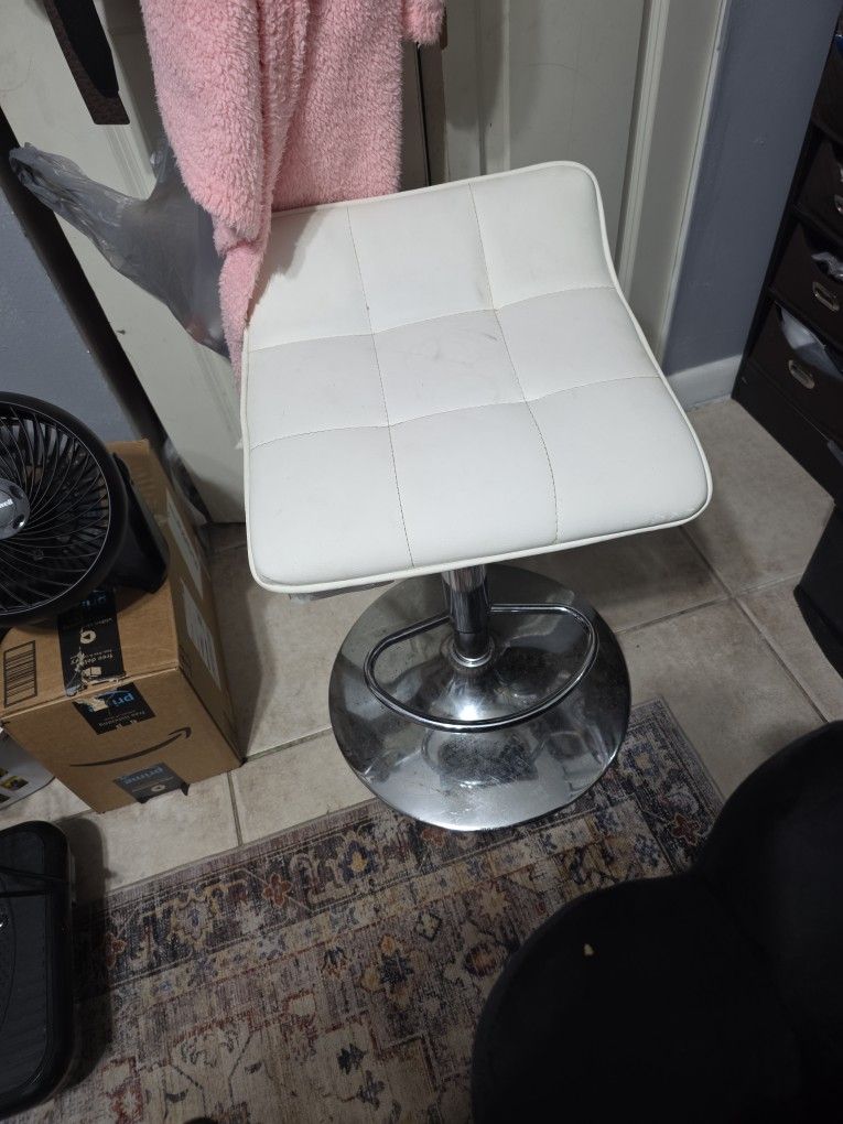 Bar Stools White