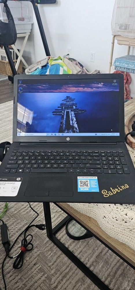 HP 15DB0011DX 15.6 inch (1TB, AMD A6 Dual-Core, 2.60GHz, 4GB) Laptop - Black