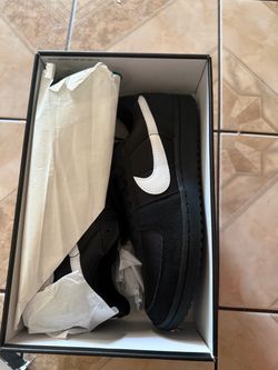 Nikes field general