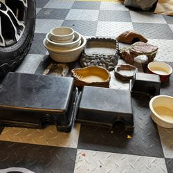 Terrarium hides & bowls